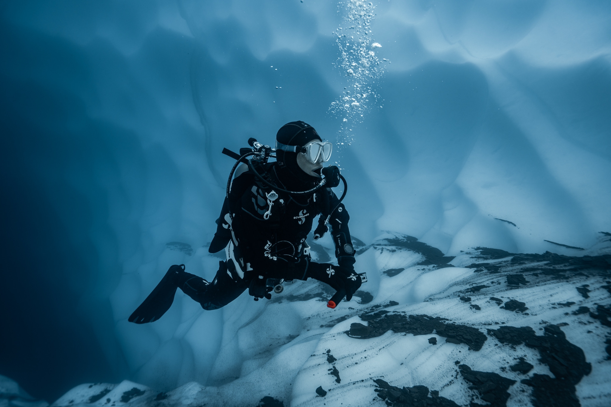 Ice diving in arctic waters, Scubapro expedition